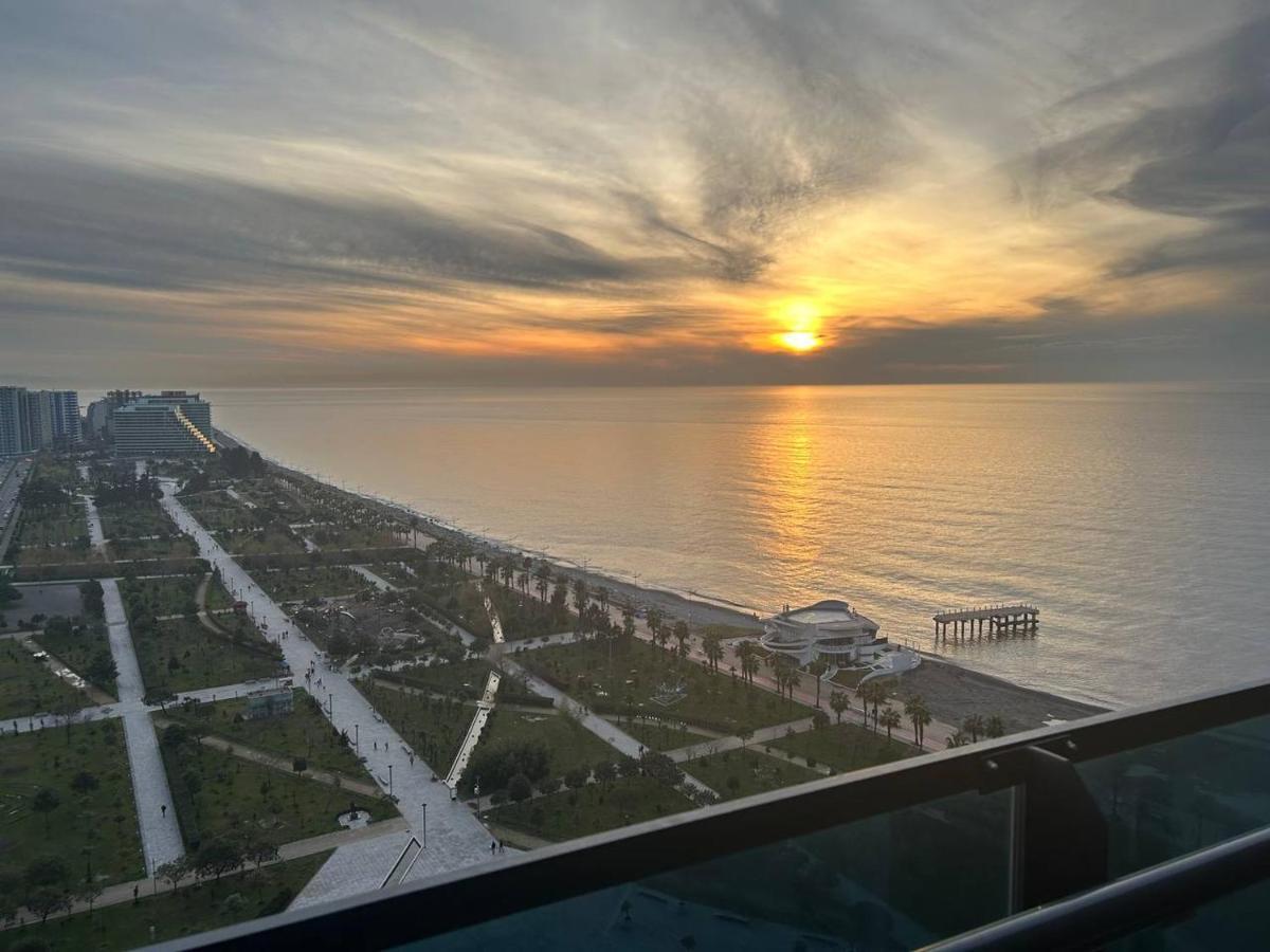 Студия С Потрясающим Видом На Море В Orbi Beach Tower Батуми Екстериор снимка